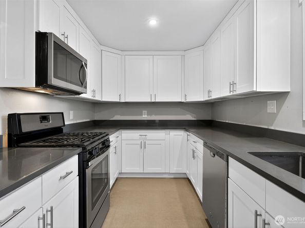 30548 5th Avenue SW, Federal Way WA 98023