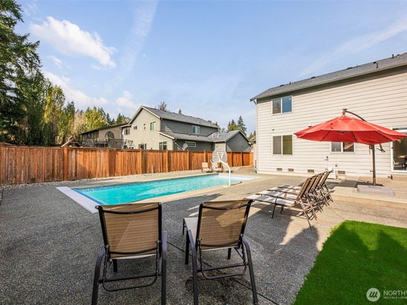816 218th Street SE, Bothell WA 98021