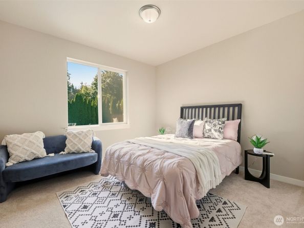 816 218th Street SE, Bothell WA 98021