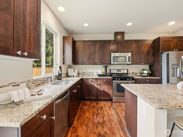 816 218th Street SE, Bothell WA 98021