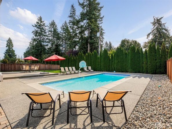 816 218th Street SE, Bothell WA 98021