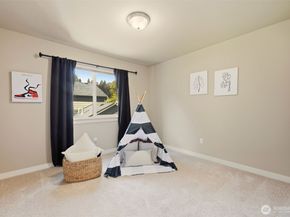 816 218th Street SE, Bothell WA 98021