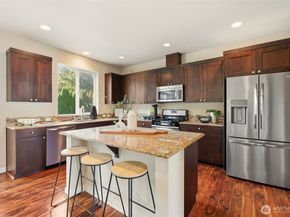 816 218th Street SE, Bothell WA 98021