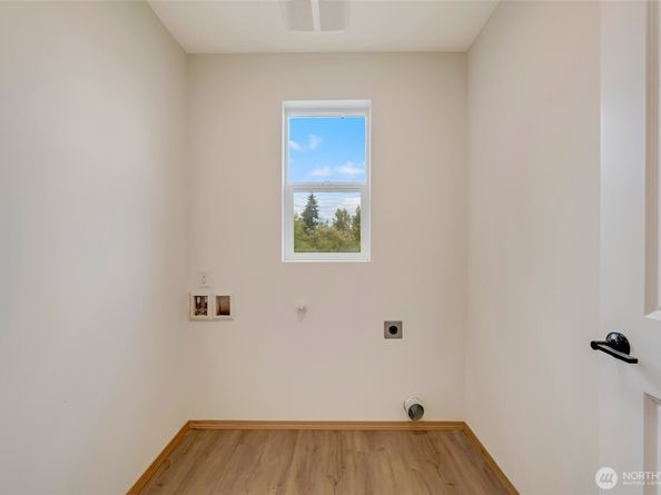 11517 Marino Avenue B, Everett WA 98204