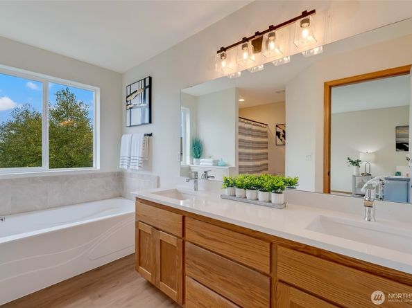 11517 Marino Avenue B, Everett WA 98204