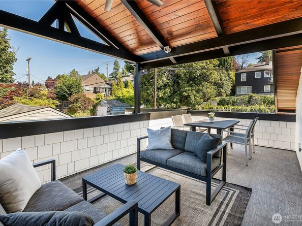 3644 33rd Avenue W, Seattle WA 98199