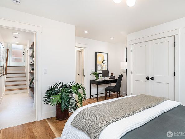 3644 33rd Avenue W, Seattle WA 98199