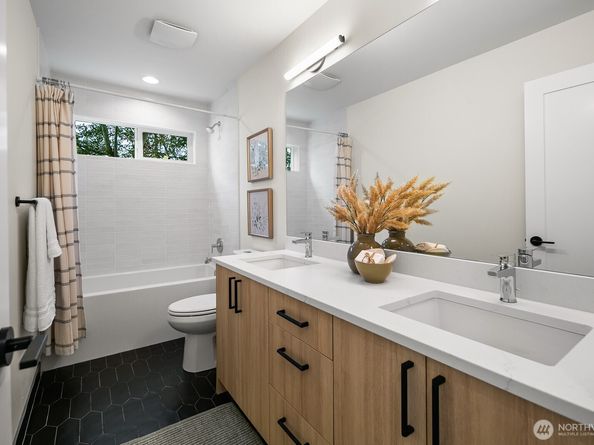 930 NW 58th Street, Seattle WA 98107