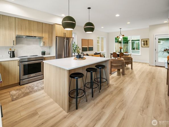 930 NW 58th Street, Seattle WA 98107