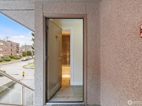 1810 43rd Avenue E 301, Seattle WA 98112