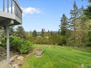 16813 NE 33rd Street, Bellevue WA 98008