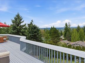 16813 NE 33rd Street, Bellevue WA 98008