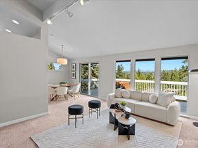 16813 NE 33rd Street, Bellevue WA 98008