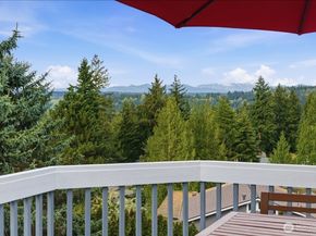 16813 NE 33rd Street, Bellevue WA 98008