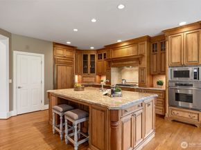 2753 204th Lane NE, Sammamish WA 98074