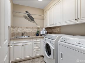 2753 204th Lane NE, Sammamish WA 98074