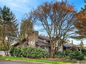 6640 114th Avenue SE, Bellevue WA 98006