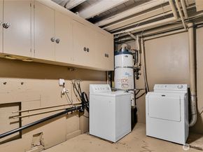 921 Sunset Way, Bellevue WA 98004