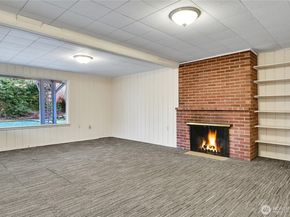 921 Sunset Way, Bellevue WA 98004