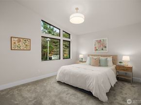6038 50th Avenue NE, Seattle WA 98115