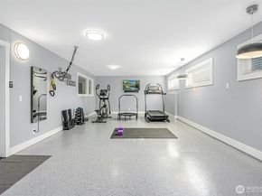 6065 NE 135th Street, Kirkland WA 98034