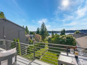 6065 NE 135th Street, Kirkland WA 98034