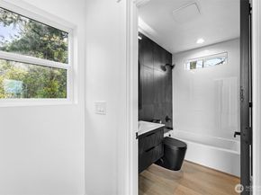 4047 25TH Avenue W, Seattle WA 98199