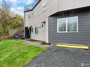 4047 25TH Avenue W, Seattle WA 98199