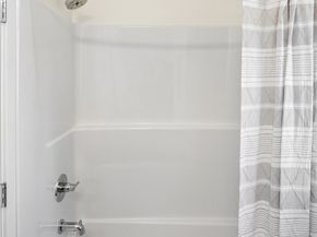 12526 15th Avenue NE D, Seattle WA 98125