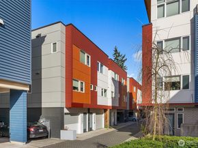 12526 15th Avenue NE D, Seattle WA 98125