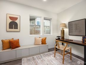 12526 15th Avenue NE D, Seattle WA 98125