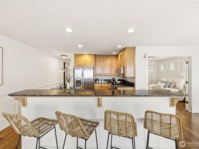 1600 Alki Avenue SW 202, Seattle WA 98116