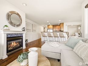 1600 Alki Avenue SW 202, Seattle WA 98116