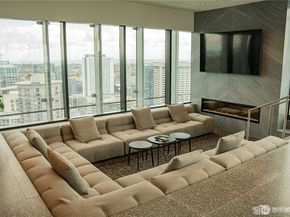 300 Virginia Street 3812, Seattle WA 98121