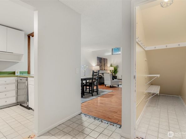 6439 139th Avenue NE 25, Redmond WA 98052