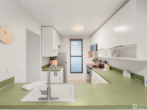 6439 139th Avenue NE 25, Redmond WA 98052