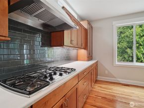 13916 SE 86th Street, Newcastle WA 98059