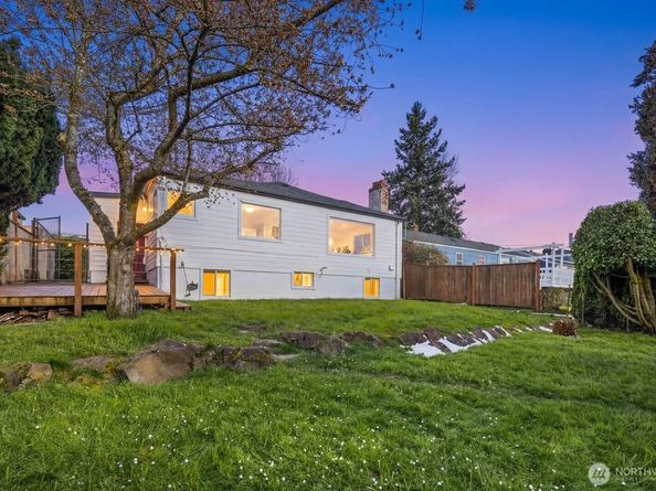6023 35th Avenue SW, Seattle WA 98126