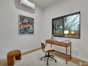 8439 47th Avenue S B, Seattle WA 98188