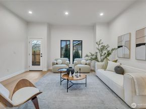 8439 47th Avenue S B, Seattle WA 98188