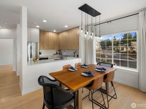 18638 NE 55th Way LL1863, Redmond WA 98052