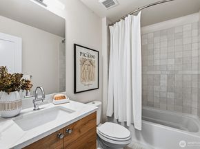 706 Newport Way NW, Issaquah WA 98027