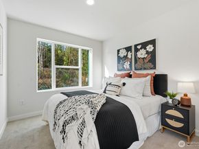 706 Newport Way NW, Issaquah WA 98027