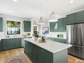 706 Newport Way NW, Issaquah WA 98027