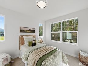 706 Newport Way NW, Issaquah WA 98027