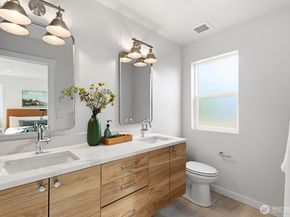 706 Newport Way NW, Issaquah WA 98027
