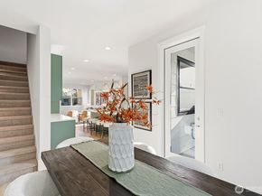706 Newport Way NW, Issaquah WA 98027