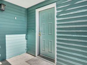 16419 Spruce Way D1, Lynnwood WA 98037