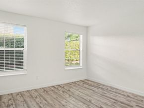 16419 Spruce Way D1, Lynnwood WA 98037