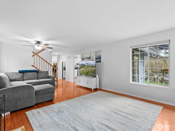 27831 S 20th Place, Federal Way WA 98003